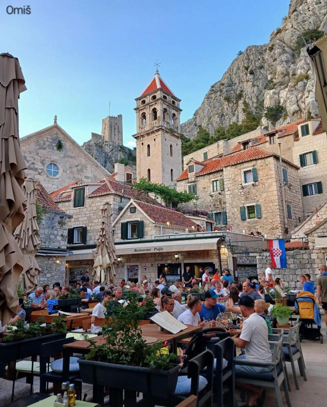 Villa Bella Vista With Jacuzzi 1 à Omiš Extérieur photo